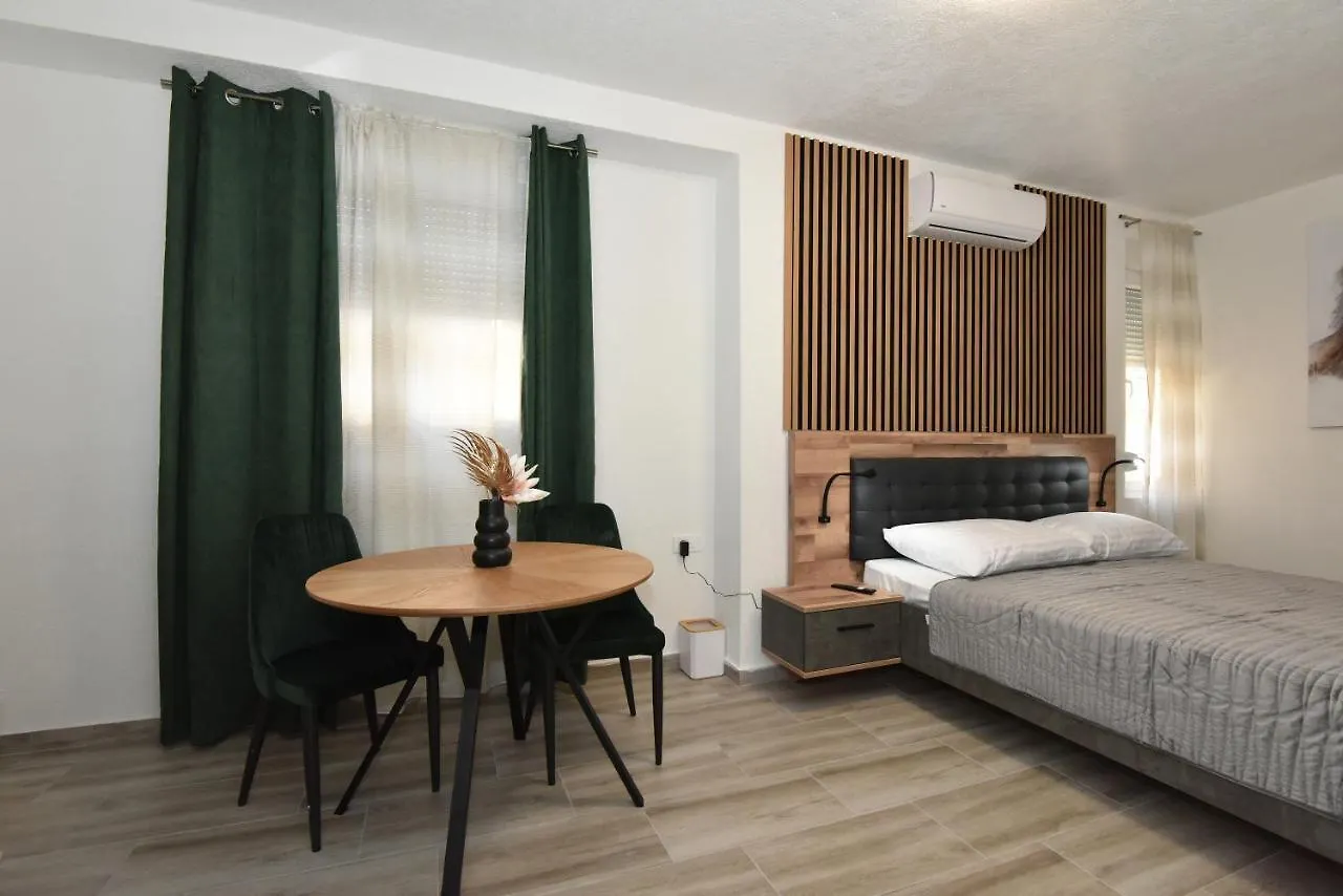 Sofia'S Studio & Room