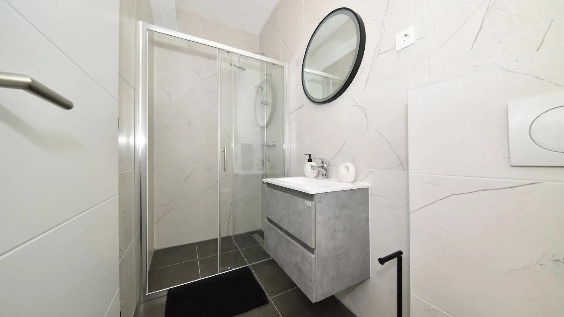 Sofia'S Studio & Room Apartman